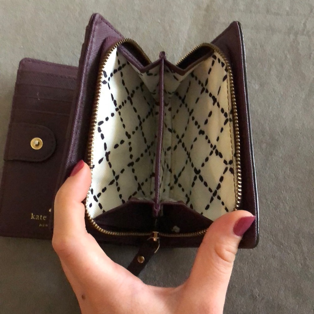 Kate Spade ♠️ Cara Newbury Lane mulled wine color - Picture 3 of 5